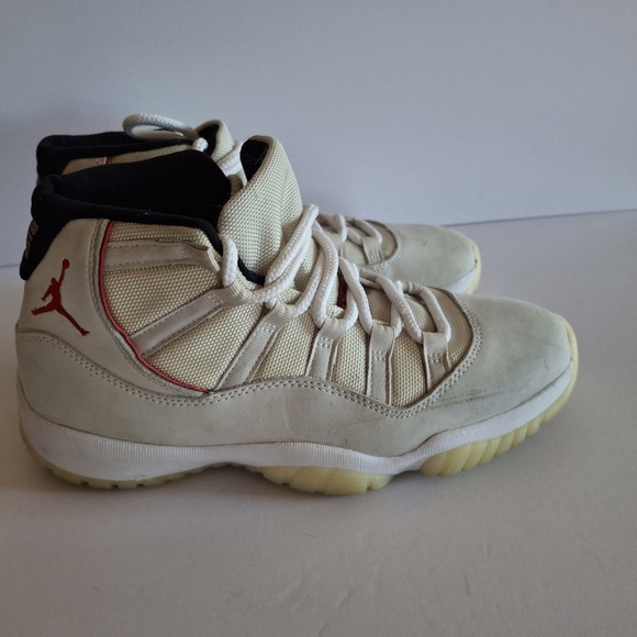 Nike Air 8.5 Jordan 11 Platinum Tint Mens Hightop Lace up Basketball Sbeaker HTF - Picture 4 of 13